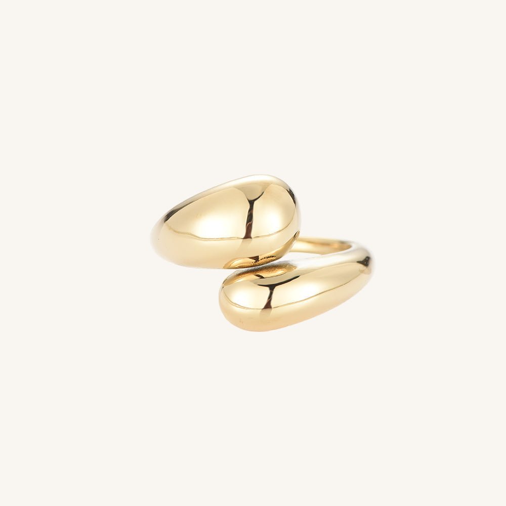 Goldener Edelstahlring mit glänzendem Finish von Juwejé