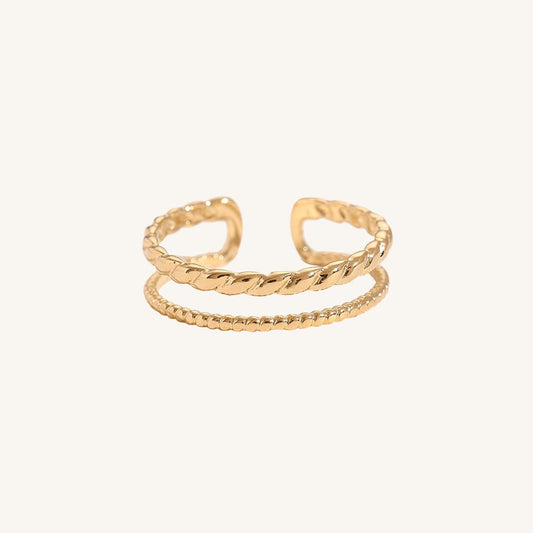 Verflochtener Edelstahlring in Gold oder Silber mit feinem Twist-Design von Juwejé